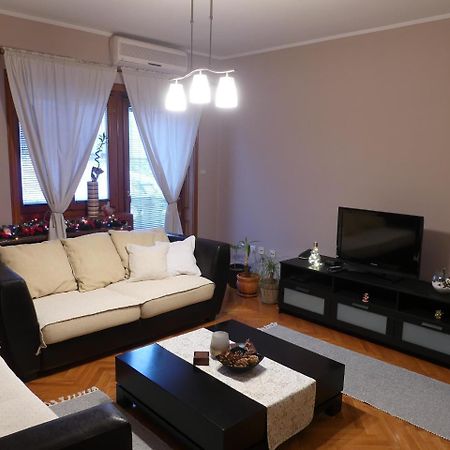 נובי סאד Apartment Krsta מראה חיצוני תמונה