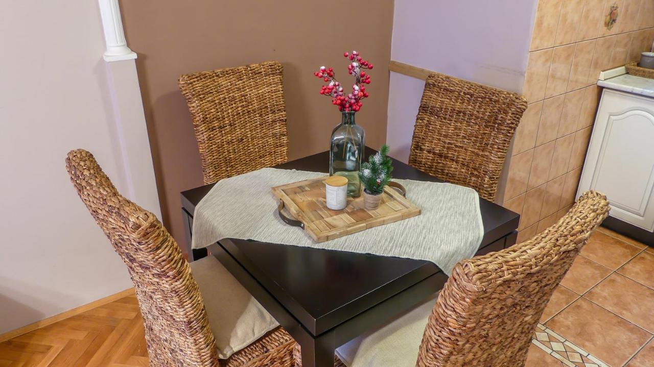נובי סאד Apartment Krsta מראה חיצוני תמונה