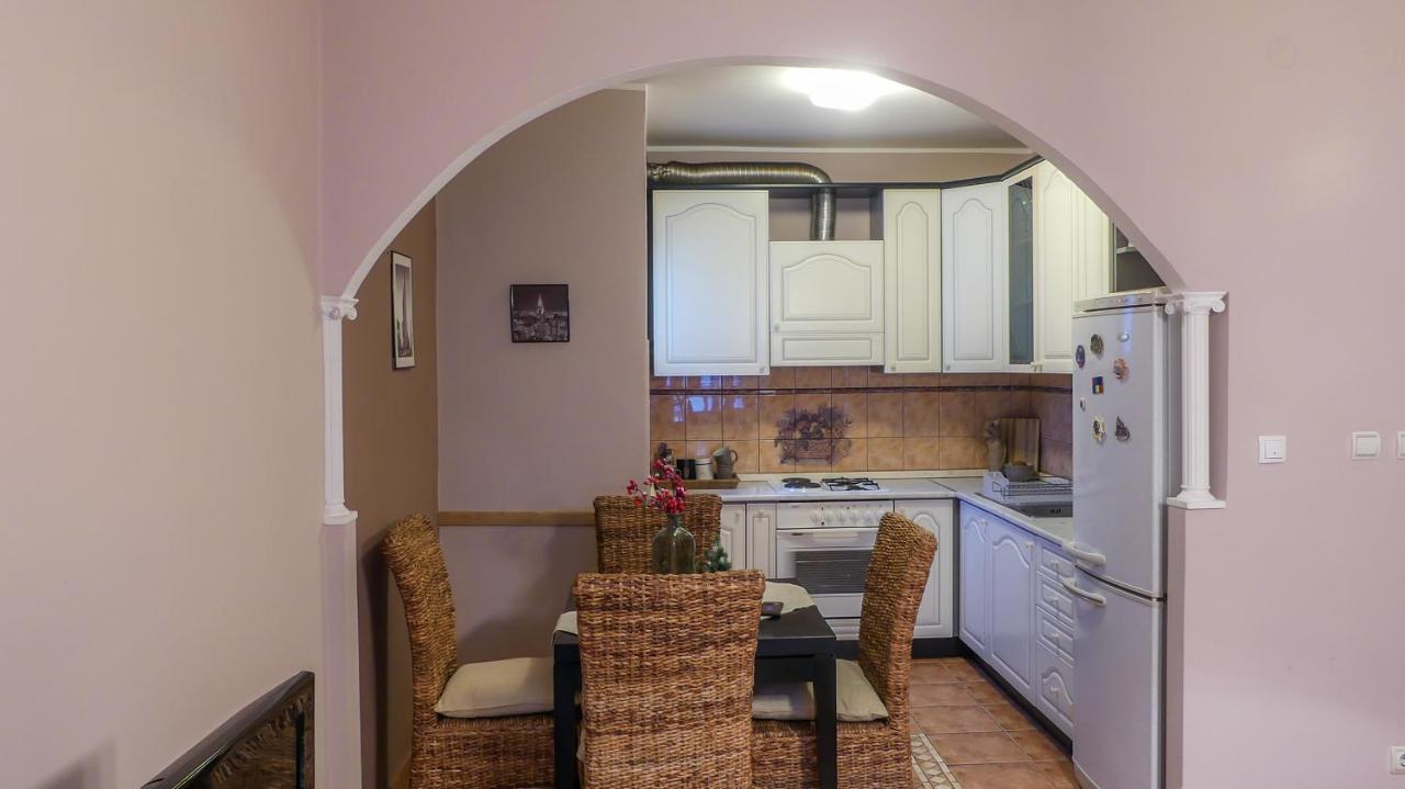 נובי סאד Apartment Krsta מראה חיצוני תמונה