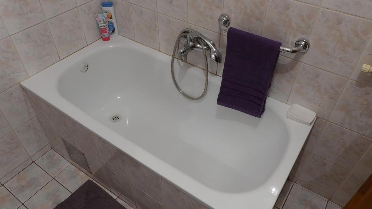 נובי סאד Apartment Krsta מראה חיצוני תמונה